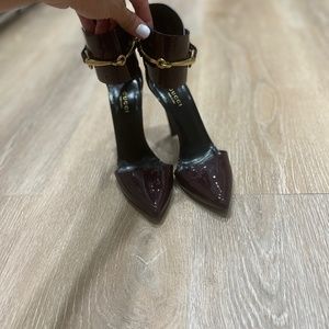 Gucci Ursula ankle strap pump size 6.5 burgundy